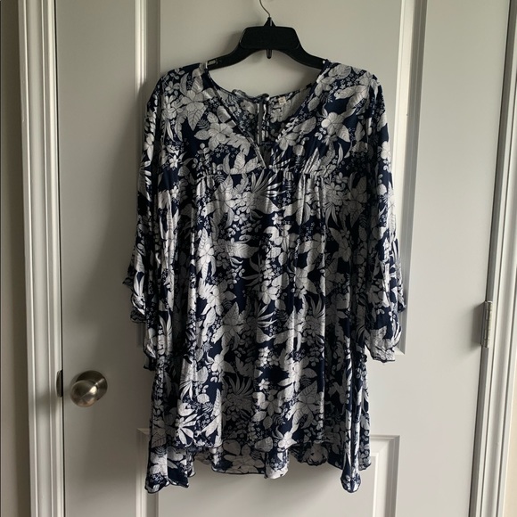 Navy Floral Flute Sleeve Dress - Picture 1 of 4